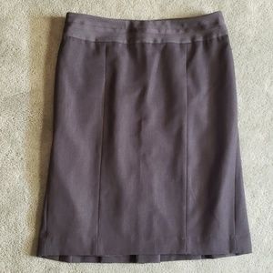 EUC Anne Klein Sz 8 dark gray pleated skirt